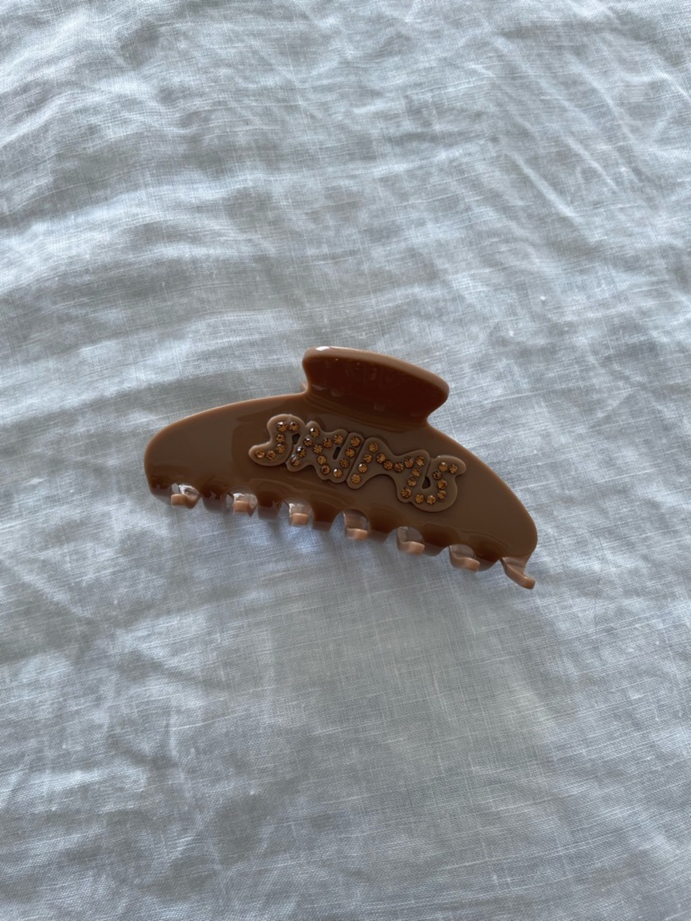 SKIMS claw clip